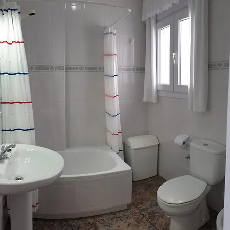 Apartamento Comodo Cerca De La Playa, Solo Familias Y Parejas Conil De La Frontera Exterior photo