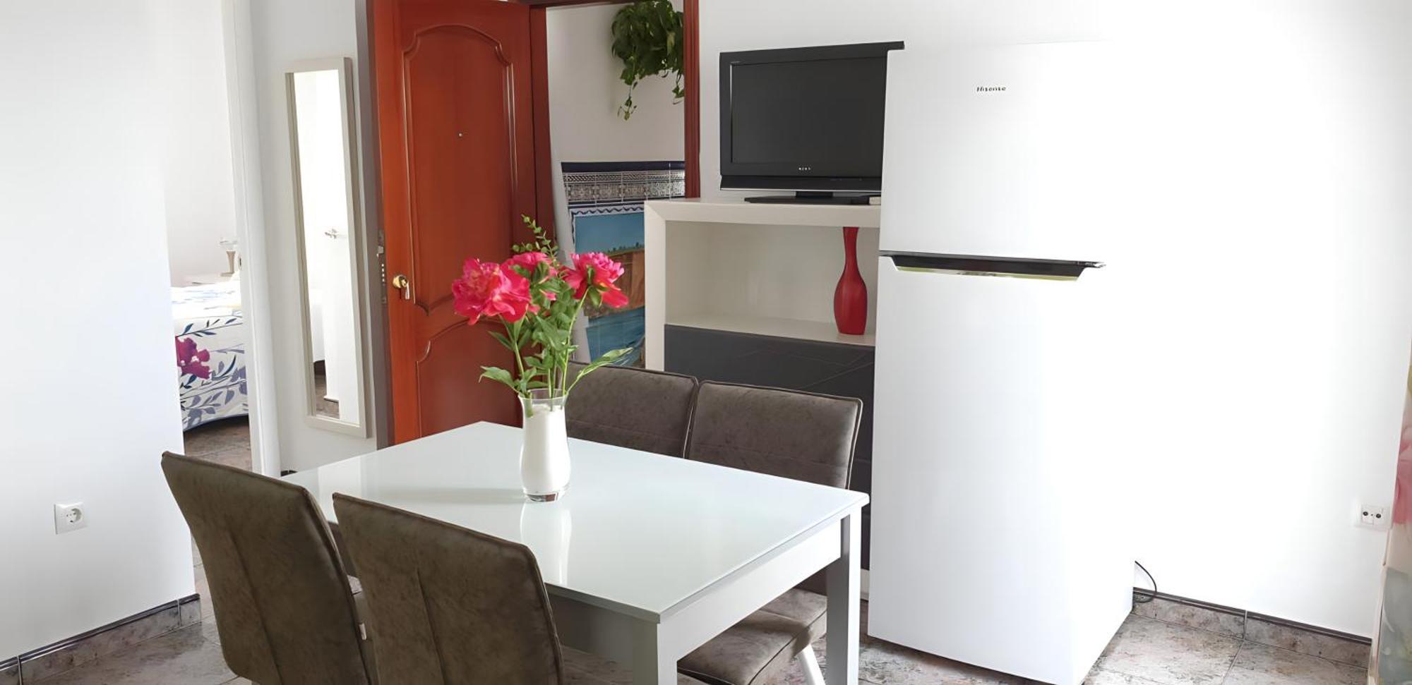 Apartment Comodo Cerca De La Playa, Solo Familias Y Parejas